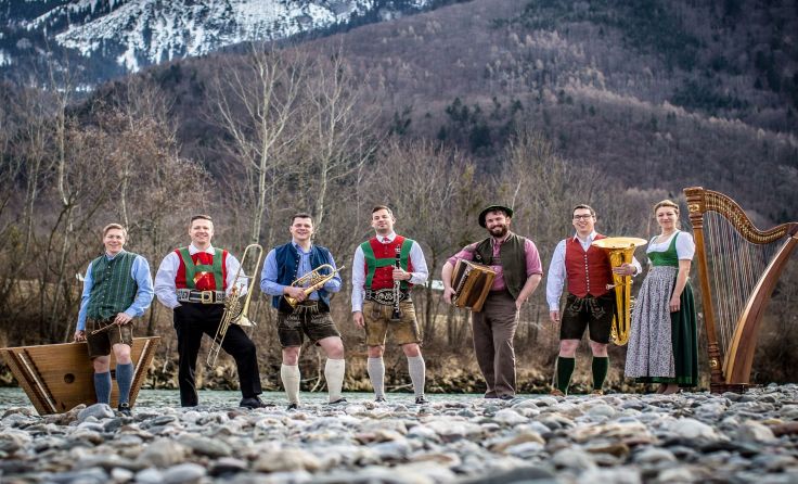 Die Alpenlandler Musikanten präsentieren ihre brandneue CD in Gramastetten.