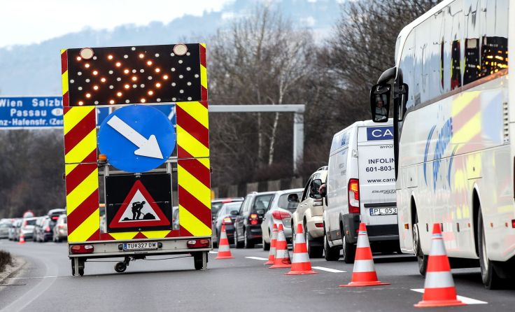 Bis März 2019: Beschilderte Umleitung und Auffahrt über Anschlussstelle Dornach. Foto: Weihbold