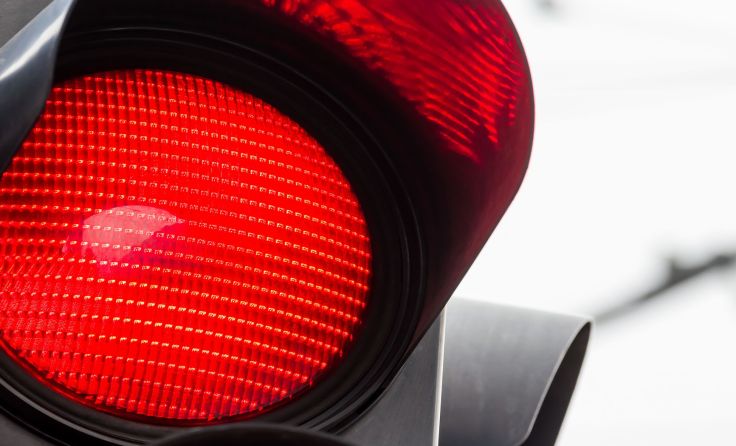 An drei Kreuzungen dürfen Autofahrer ab 1.1.2019 bei Rot rechts abbiegen. Foto: Wodicka