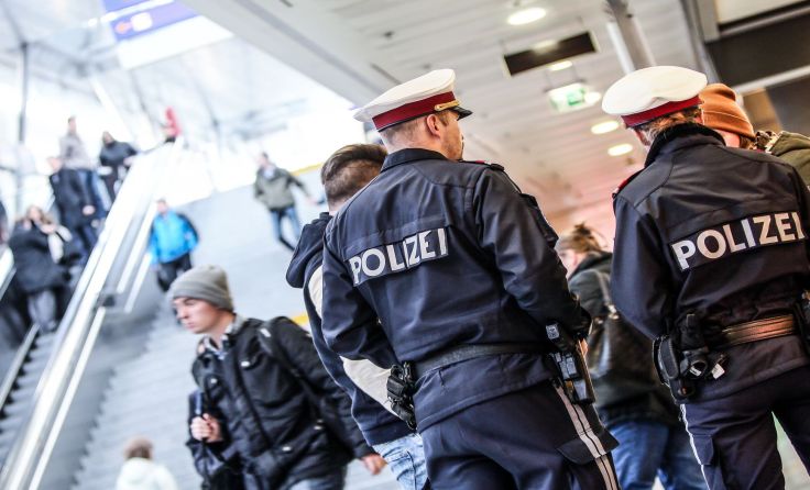 Einmal mehr wird der Ruf nach mehr Polizei in Bahnhofsnähe lauter. Foto: Weihbold