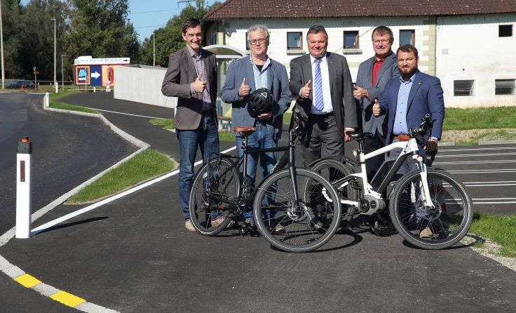 Der „Rad-Highway“ wurde im Beisein von Landesrat Günther Steinkellner eröffnet. Foto: Land OÖ