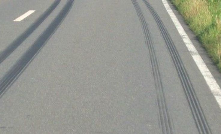 Von der Fahrbahn abgekommen. Symbolfoto: Wodicka