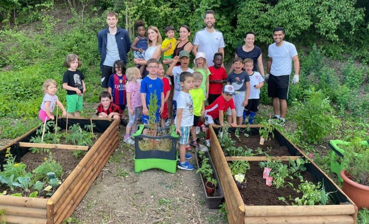 Eigenen Kräutergarten von Kindern gestaltet (Foto: Balltiger)