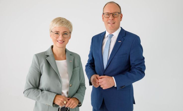 WKOÖ-Präsidentin Doris Hummer, Direktor-Stv. Friedrich Dallamaßl (Foto: HERMANN WAKOLBINGER)