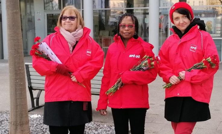 V.li.: Doris Kremeier, Beverley Allen-Stingeder, Darija Mayr-Stockinger (Foto: Privat)