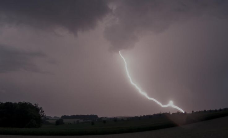 Gewitterfront mit Starkregen über Zentralraum (Foto: foto-kerschi.at)