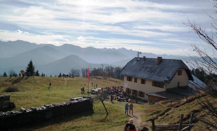Blick auf die Schobersteinhütte Foto: Gerhard Greifeneder