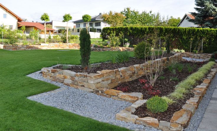 So durchdacht und pflegeleicht gestaltet der Maschinenring die Gartenzonen.