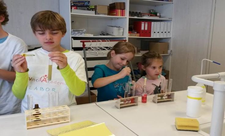 In der Da Vinci Akademie wählen die Kinder ihre Lerninhalte selbständig. Foto: Da Vinci Akademie