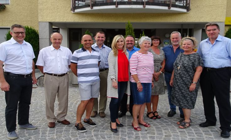Die Steuerungsgruppe Masterplan Schörfling-Seewachen Foto: Regatta