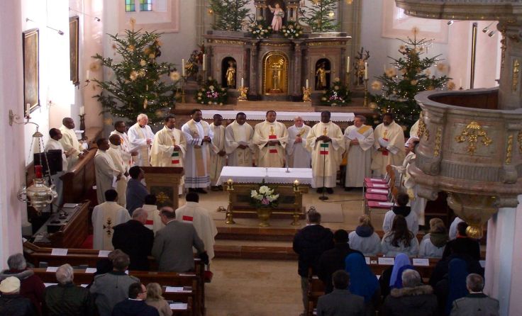 Beim GemeinschaftsgottesdienstFoto: Strohbach 