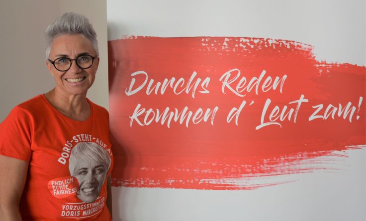 Doris Margreiter sucht den Kontakt zu Menschen im BezirkFoto: SPÖ