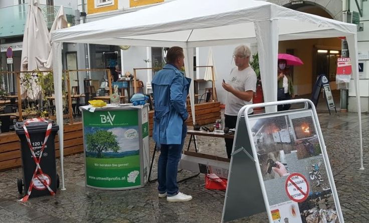 Infos am WochenmarktFotos: BAV