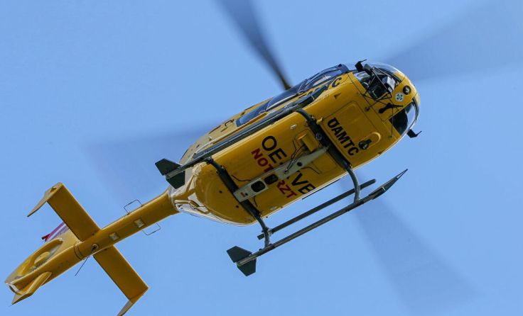 Der 15-Jährige wurde ins UKH Salzburg geflogen. (Foto: Volker Weihbold)