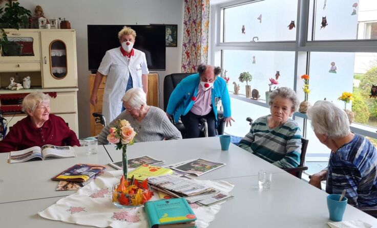 Die Cliniclowns im Alten- und Pflegeheim Frankenburg (Foto: Martina Aschenberger)