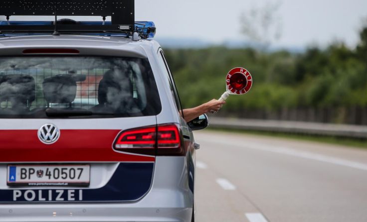 foto: VOLKER WEIHBOLD polizei polizeistreife exekutive autobahn (Foto: Weihbold)