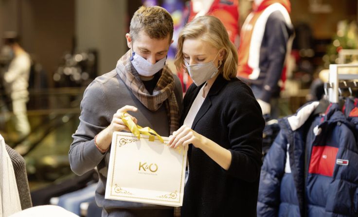 Shopping im stationären Handel (Foto: Andreas Hroß)