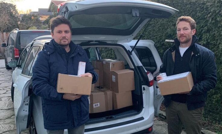 Obmann Gregor Höller (l.) mit Andreas Krichbaum (Foto: Vöcklabrucker Tafelrunde)