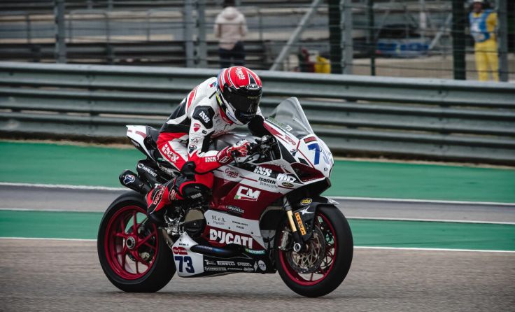 Maximilian Kofler auf seiner Ducati Panigale V2 (Foto: Luca Gorini/CM Racing/Motorsport Kofler)