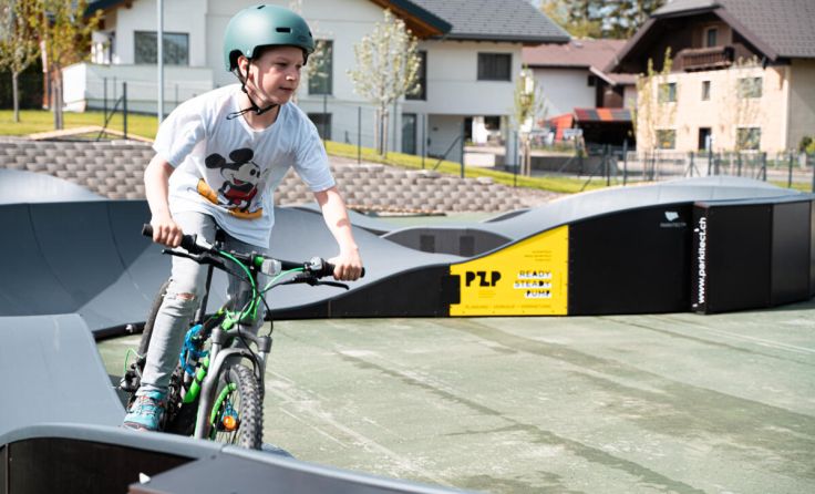 Die Pumptrack Bahn beim Restaurant Cafe Kiener in der Mondseestraße (Foto: Kiener)