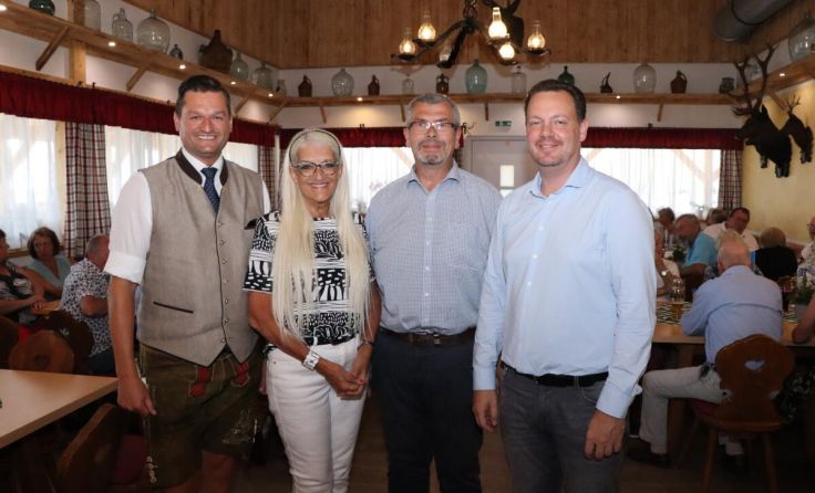 V.l.: Michael Gruber, Christine Fellinger, Rudolf Kroiß und Gerhard Kaniak (Foto: FPÖ)