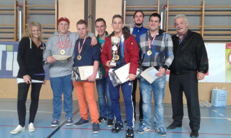 Strahlende Gesichter gab es bei der Siegerehrung nach dem Cup.