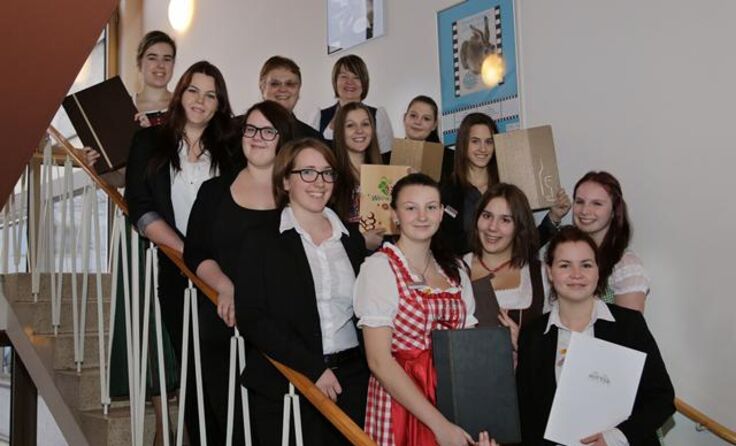 Die Schülerinnen haben ihr Wissen über Wein erweitert. Foto: Atelier Fuchsluger