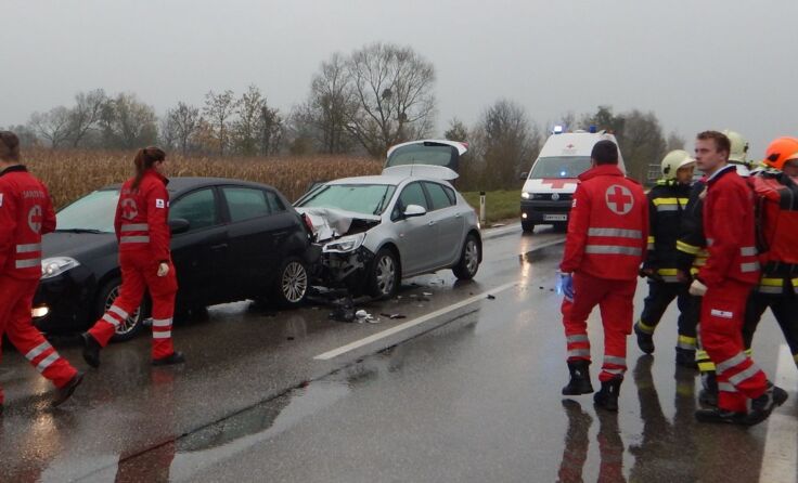 Die verunfallten Autos. Foto: FF Aschbach