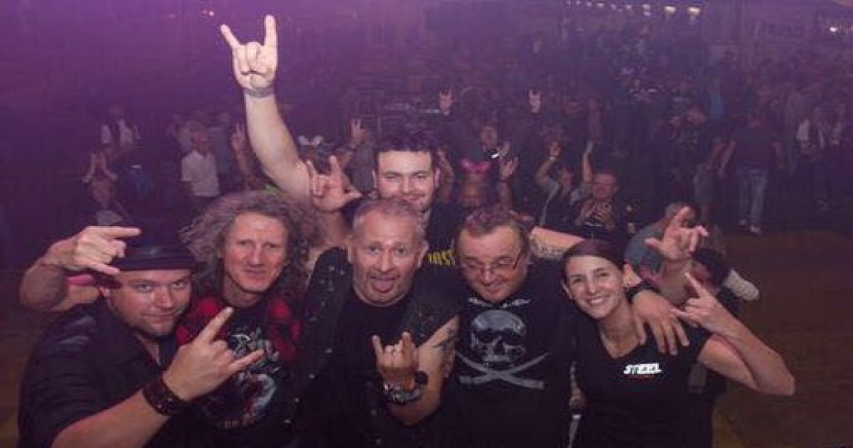STEELrocks live