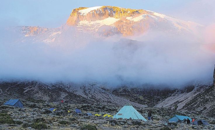 Unterwegs zum Gipfel des Kilimanjaro. Foto: Wolfgang Melchior