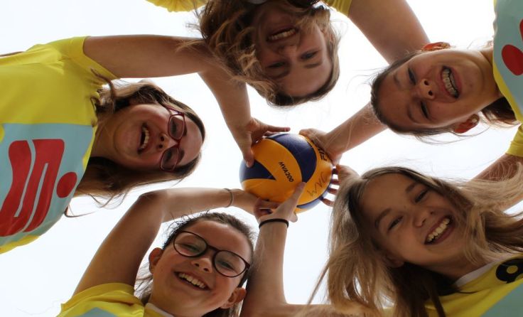 Die Volley-Girls der Mittelschule Wolfsbach. Foto: Cornelia Wagner-Sturm