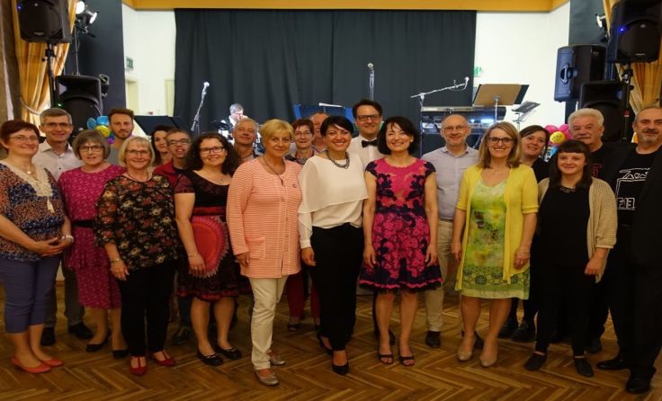 Illustre Ballgäste beim F13 Frühlingsball. Foto: Kulturabteilung, Stadtgemeinde Amstetten
