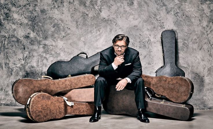 Einer der gefragtesten Gitarristen der Welt: Al Di Meola Foto: earMUSIC/Ben Wolf