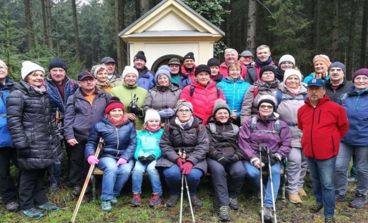Die Wandergruppe aus Wallsee-Sindelburg am Rohrberg. Foto: Johann Obereder