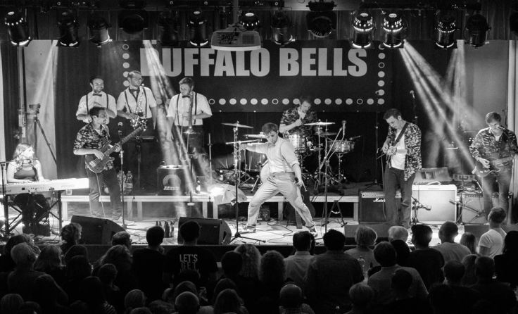 Die Buffalo Bells sind für fulminante Bühnenshows berühmt. Foto: filmriss