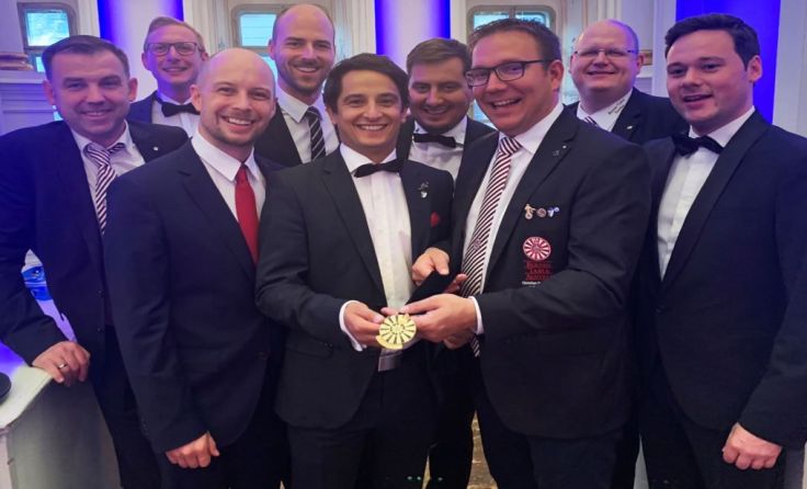 Bei der Übergabe der Funktion als Editor von Round Table Österreich Foto: RT48