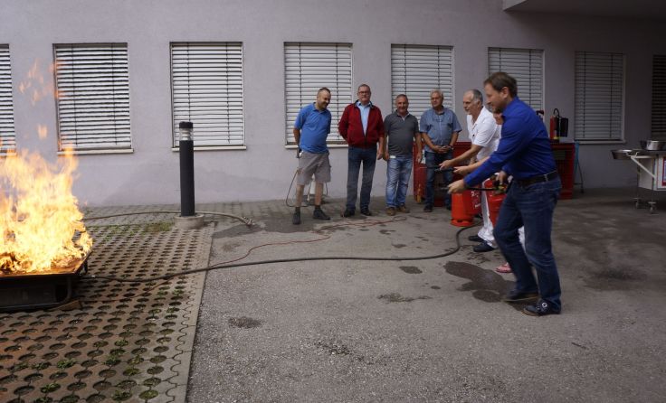 Auch Löschübungen standen am Schulungsprogramm. Foto: LK Amstetten