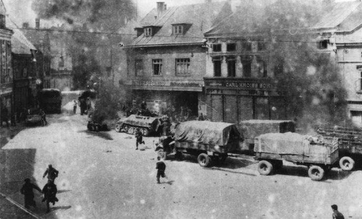 Bombenangriff auf Amstetten im Mai 1945 Foto: Stadtarchiv