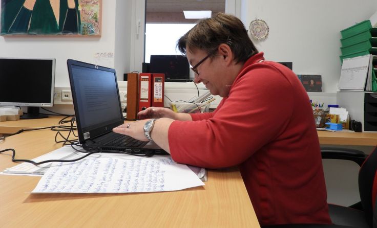 Daniela Schultes arbeitet in der Mediengruppe „MosText“. Foto: Lebenshilfe NÖ