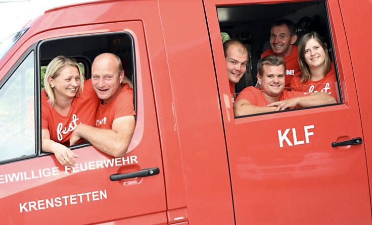 Die FF Krenstetten bei der Festvorbereitung (Foto: Wolfgang Zarl)