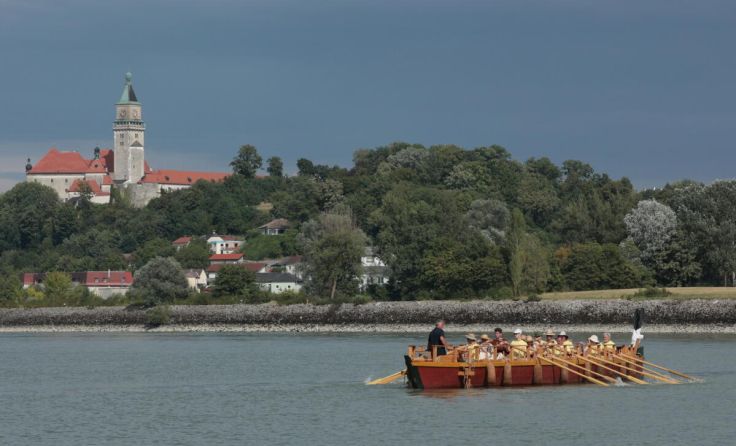 Bei der Einfahrt in den Donau-Altarm bei Wallsee (Foto: Alois Kaiser)