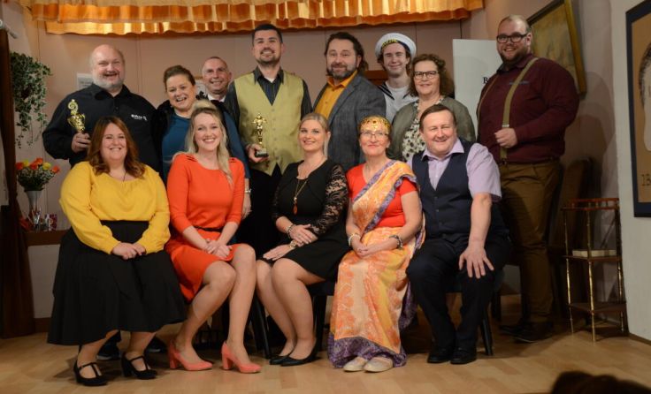 Gruppenfoto nach einer mehr als gelungenen Premiere (Foto: mott)