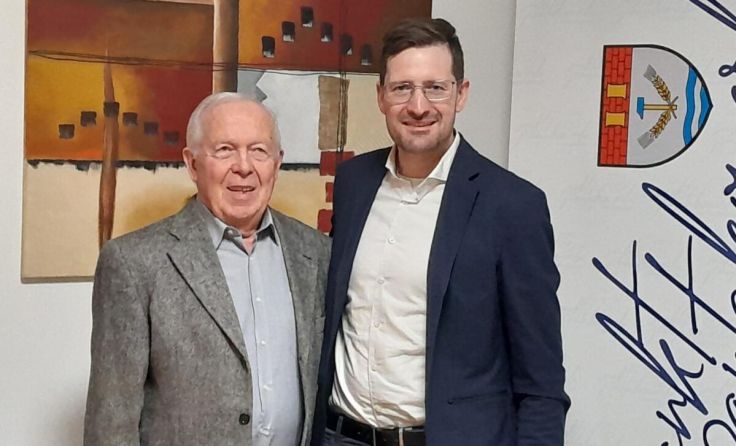 Altbürgermeister Hubert Lehenbauer und BürgermeisterRoman Kosta (Foto: Kosta)