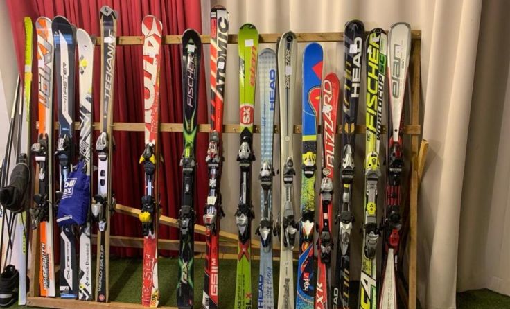 Günstige Wintersportartikel (Foto: Naturfreunde St. Florian)