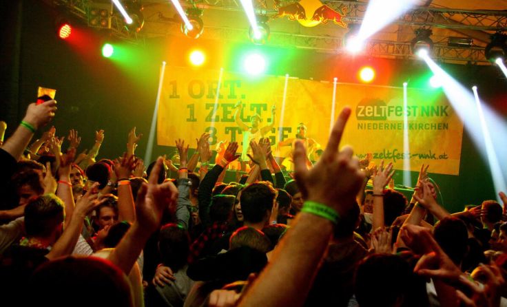 Beim Zeltfest in Niederneukirchen geht die Post ab. (Foto: privat)