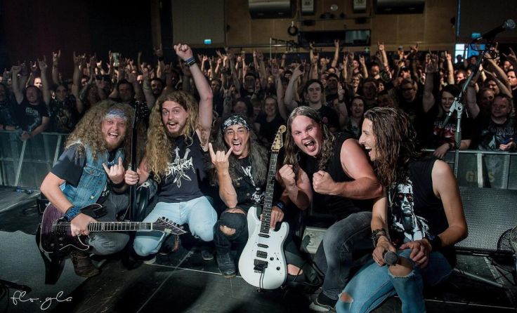 Liquid Steel spielt traditionellen Heavymetal (Foto: Flo Glatzl)