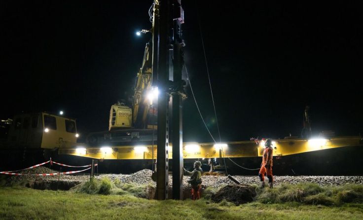 Rammarbeiten in der Nacht (Foto: ÖBB/Pleschko)