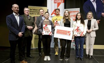 Zertifikatsverleihung zum OÖ Finanzführerschein in  Leonding und Traun