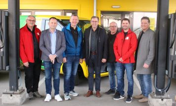 Bürgermeister Christian Deleja-Hotko besuchte Post Zustellbasis Enns