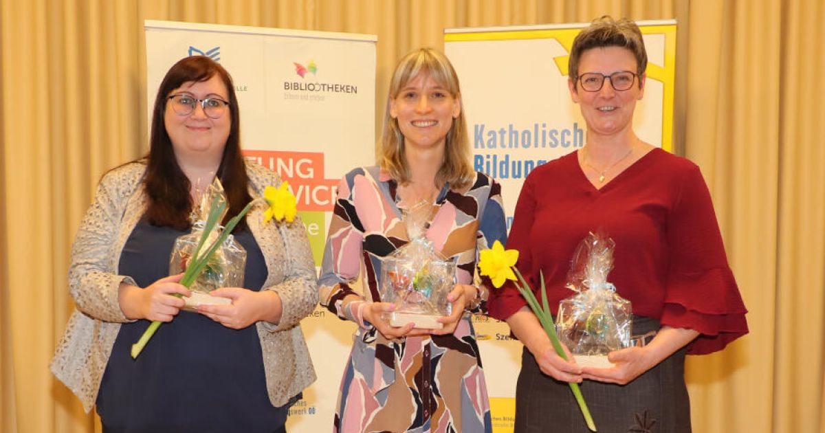 Absolventinnen der Bibliothekarsausbildung in Linz gefeiert